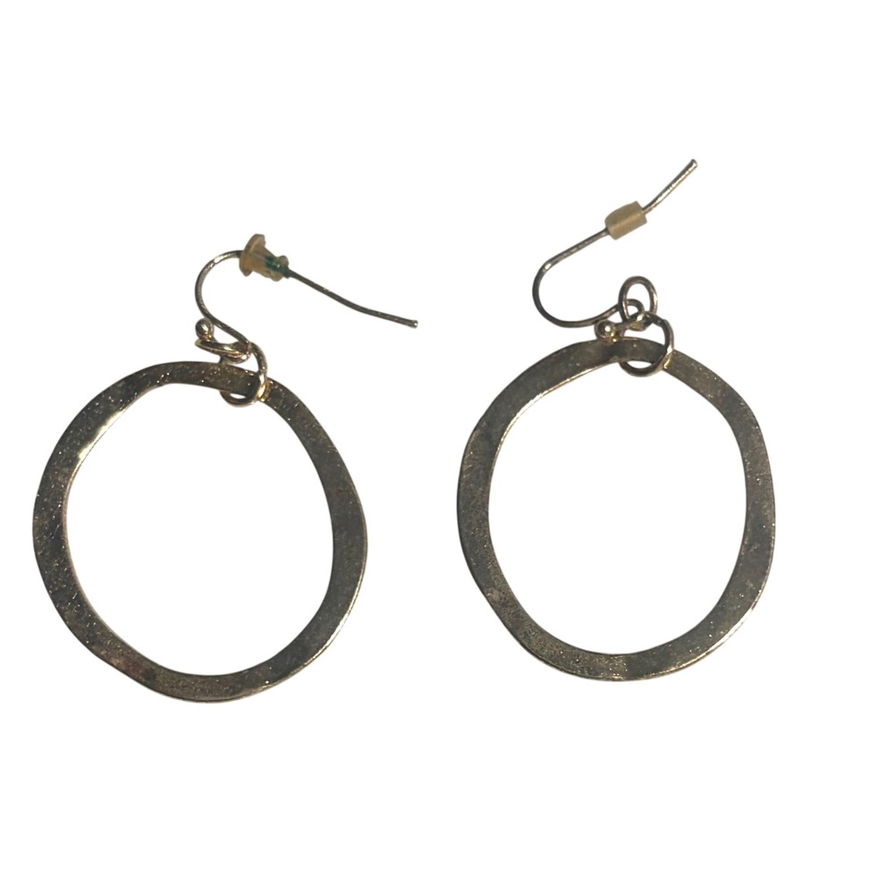 Hammered Gold Oval Hoop Earrings - Picture 3 of 3